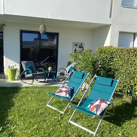 T3 Standing En Bord De - Piscine Et Parking Apartmán